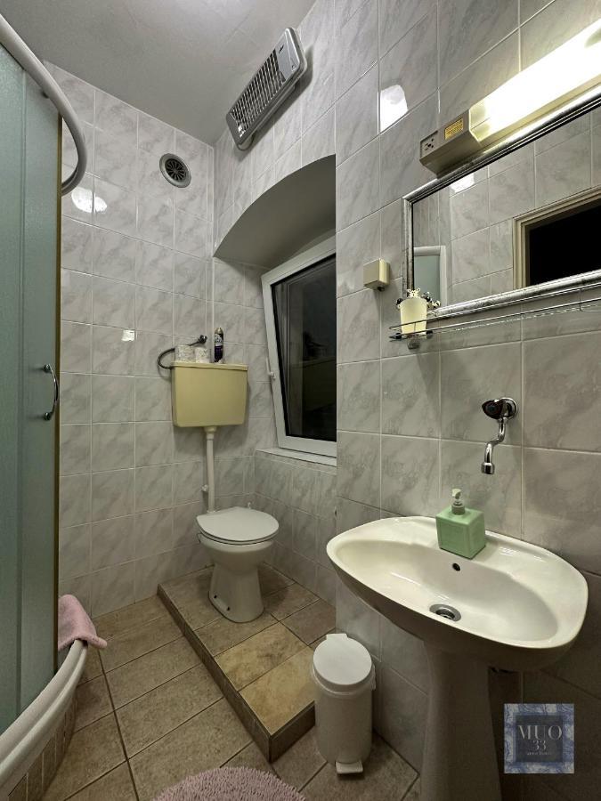 Muo 33 Apartments โกตอร์ ภายนอก รูปภาพ